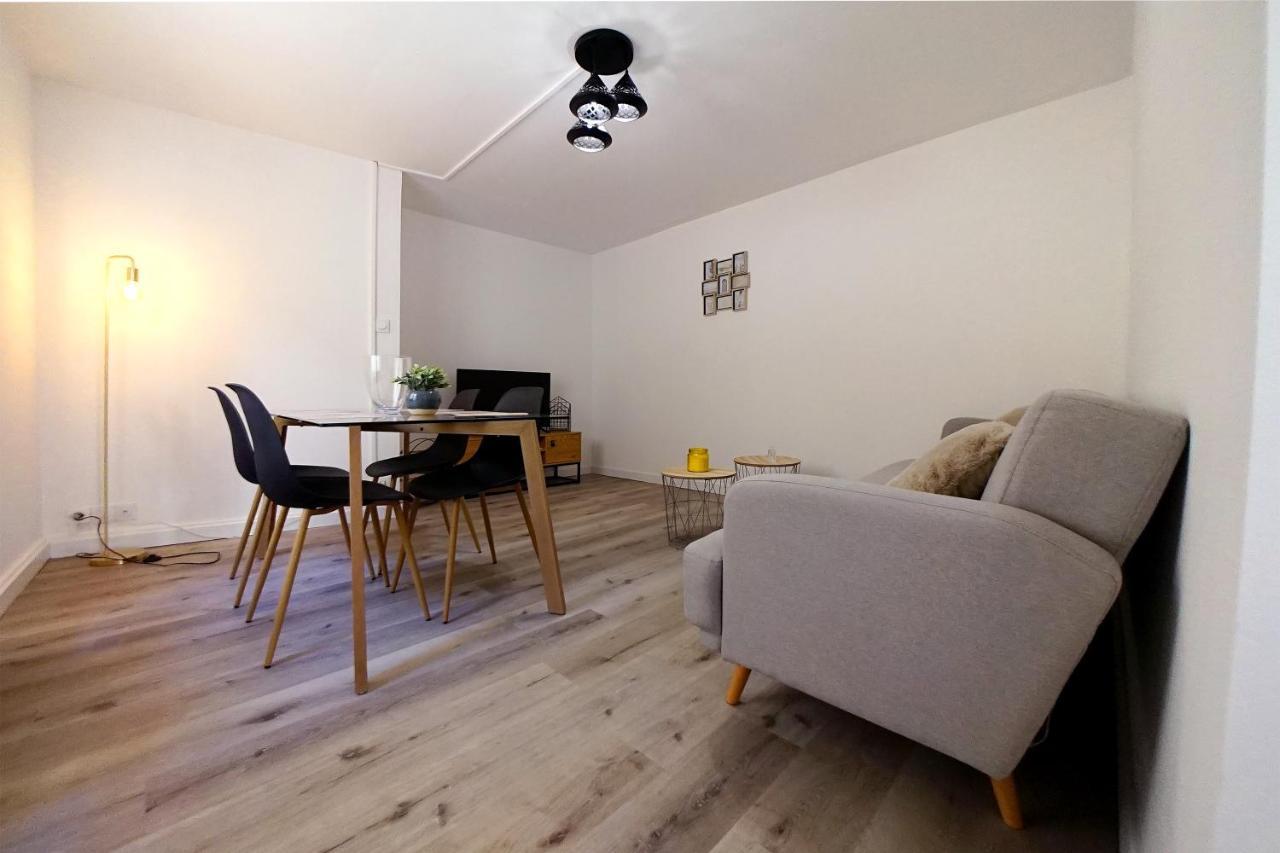 Appartement Au Coeur De Cours La Ville Kültér fotó