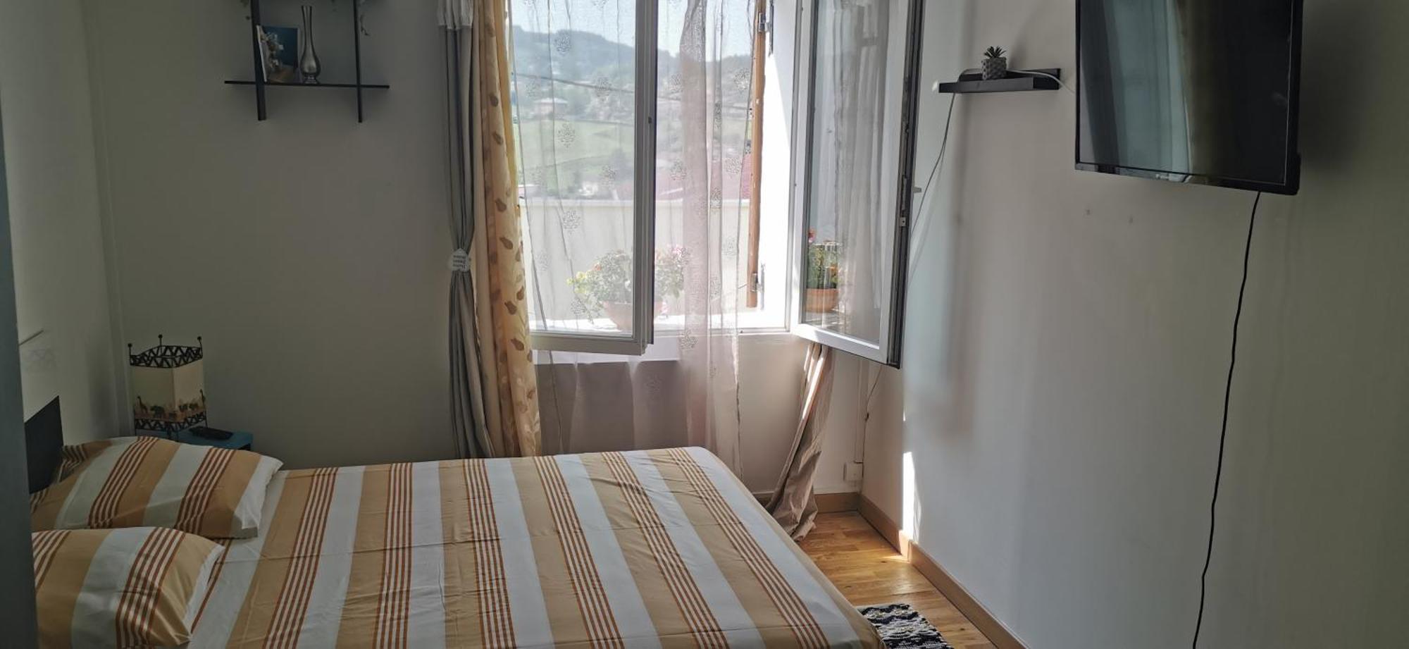 Appartement Au Coeur De Cours La Ville Kültér fotó